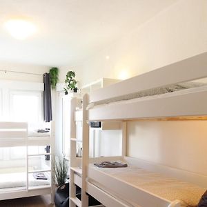 Hotel Ulm Zentrum - Komplettes Zimmer, Hochbett, Android Tv & Eigenem Bad - Perfekt Fuer Familien & Gruppen
